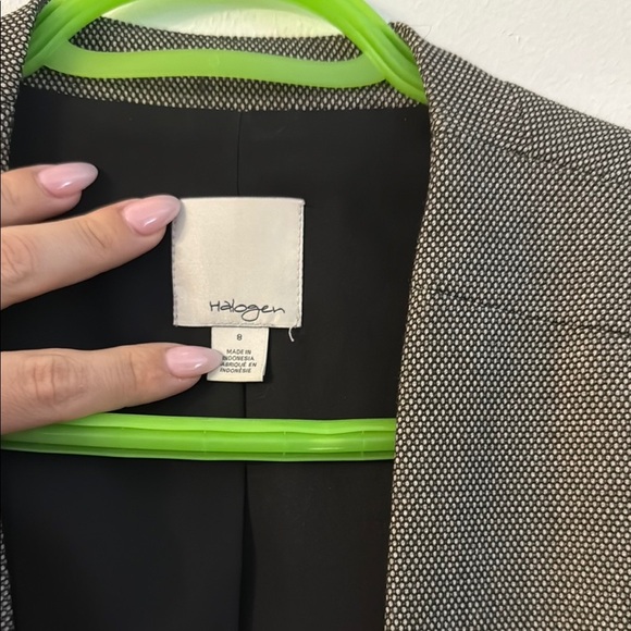 Classic Halogen Gray women’s Suit - Picture 5 of 8